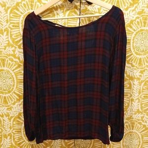 Long sleeve plaid cotton shirt size medium.